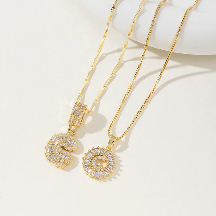 Ogrlica sa slovom Moisanit | Zlato