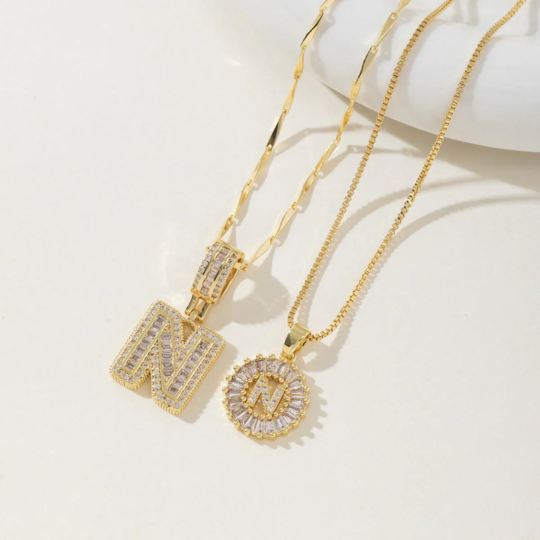 Ogrlica sa slovom Moisanit | Zlato