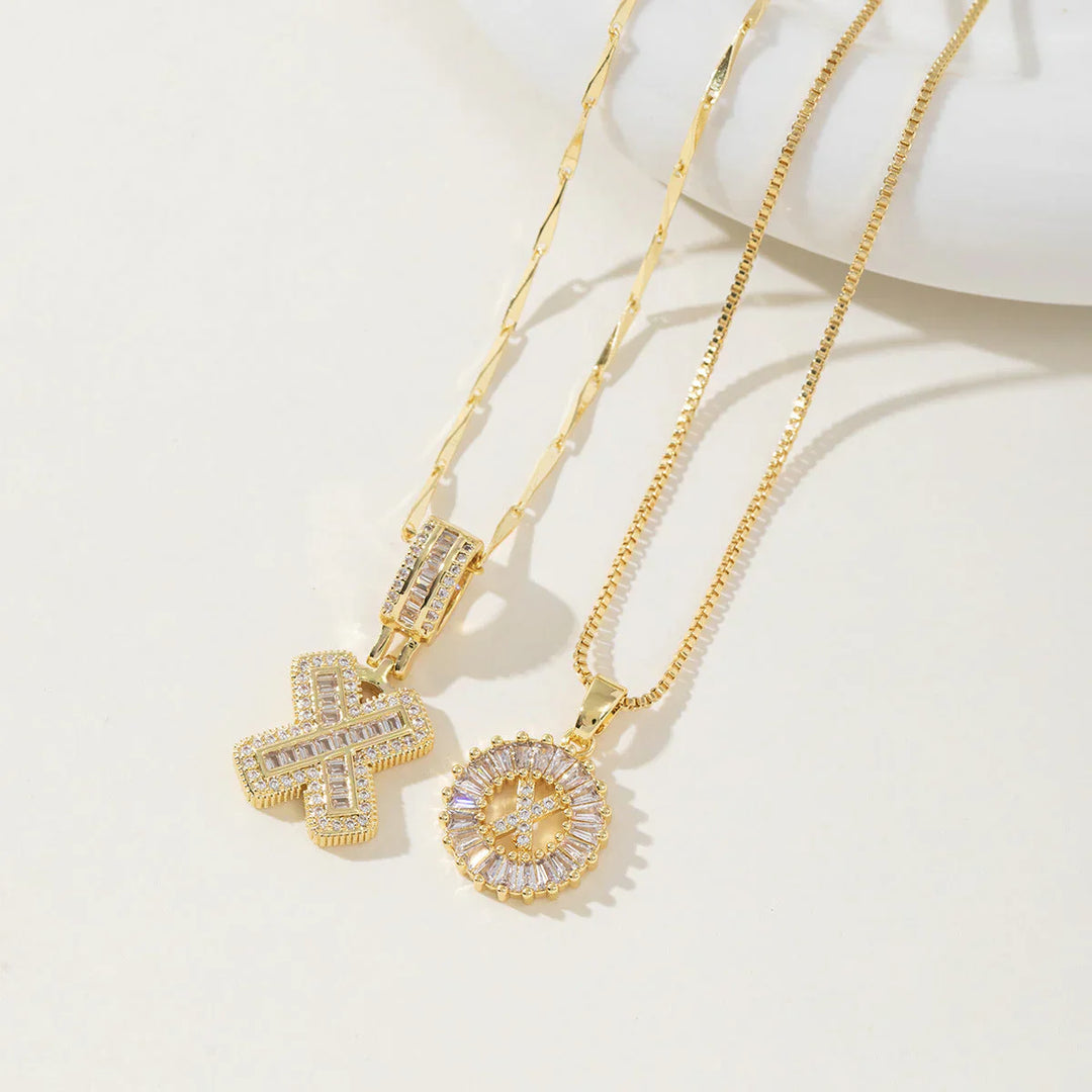 Ogrlica sa slovom Moisanit | Zlato