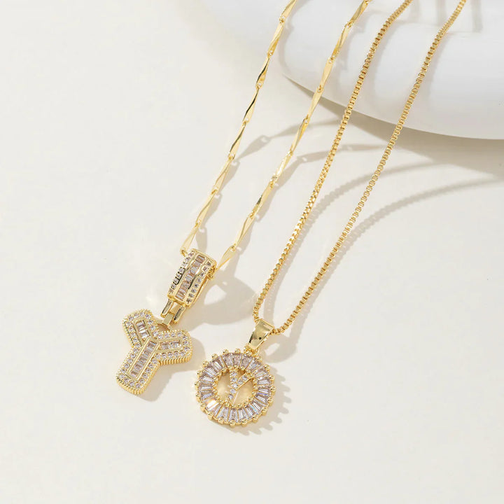 Ogrlica sa slovom Moisanit | Zlato