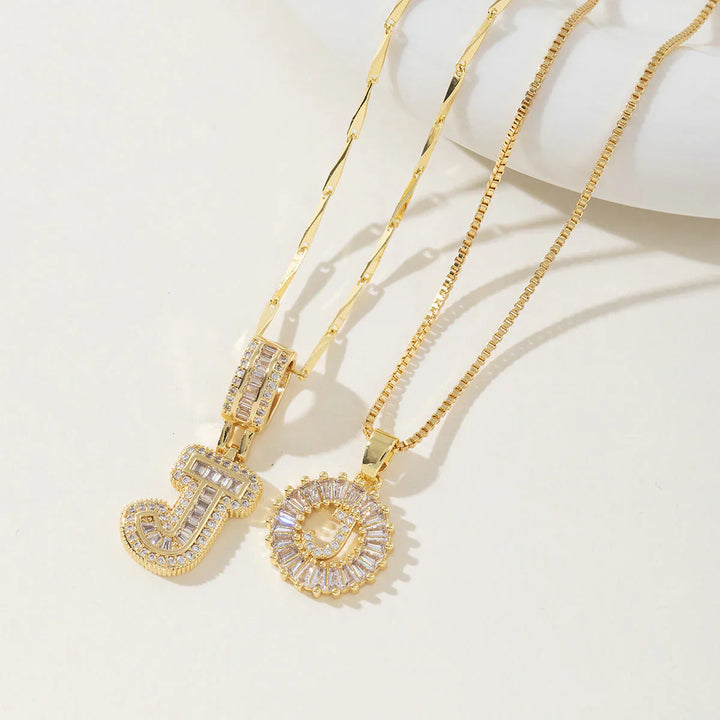 Ogrlica sa slovom Moisanit | Zlato