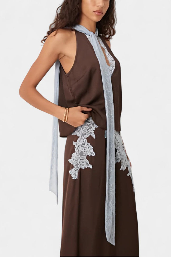 Dragica Set Topa i Suknje s Kontrastnim Čipkastim Panele